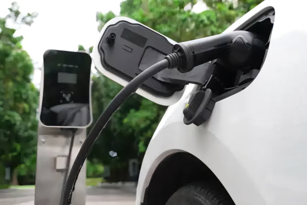 How to Maintain a Rarely Used Electric Car to Stay Optimal